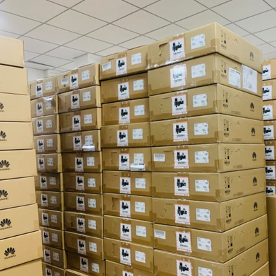 S6730S-S24X6Q Huawei Anahtarı 24 10G SFP+ 6 40GE QSFP, 1 adet 600W AC Güç Kaynağı Dahil